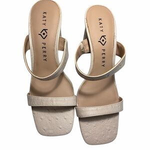 Katy Perry The Hollow Block Heeled Sandals in Beige with Gold Accent Sz 7